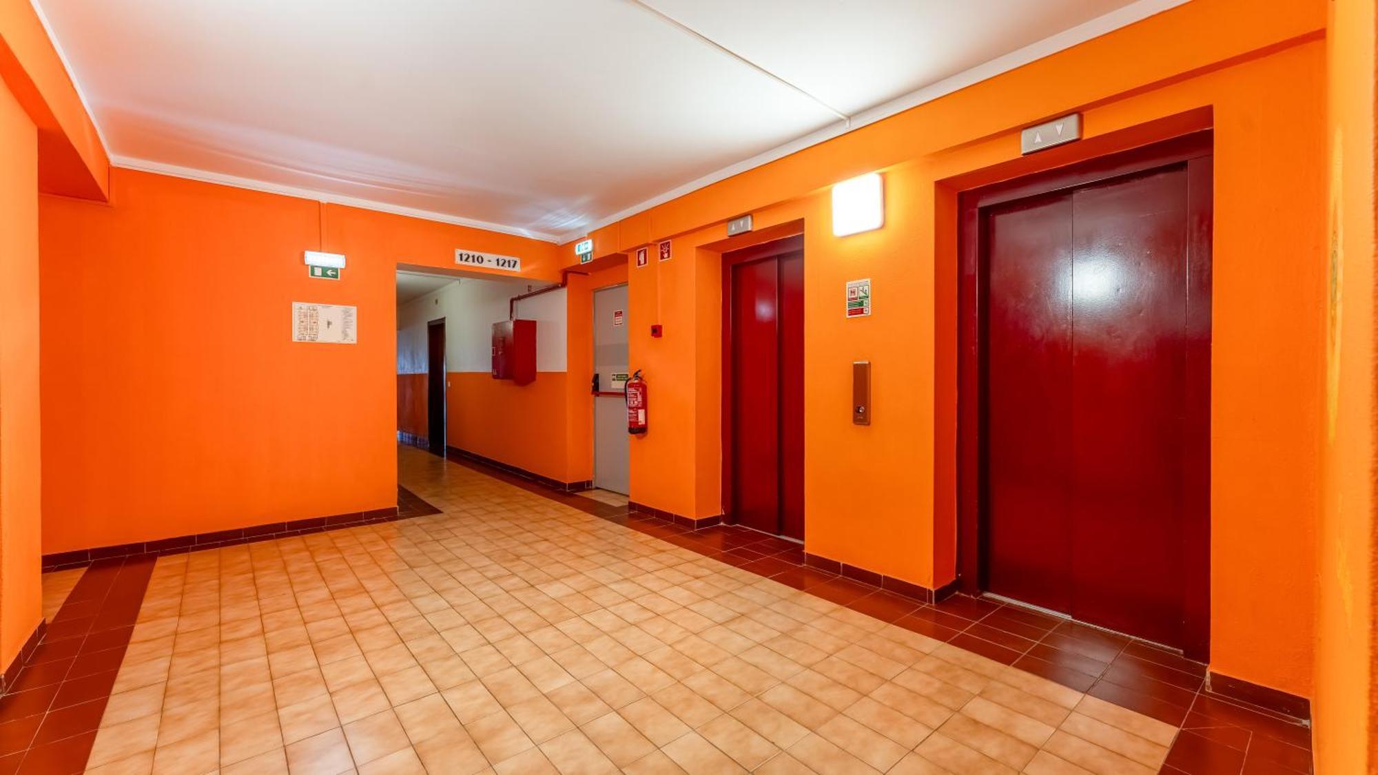 Red Velvet 1 Bdr Flat With Balcony By Lovelystay Portimao Exterior photo